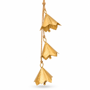 Campanas Metálicas Royal Forge con Bandas Decorativas con Tachuelas y Colgadores de Cuerda Rústicos para un Estilo Festivo Distintivo - Product Image 4