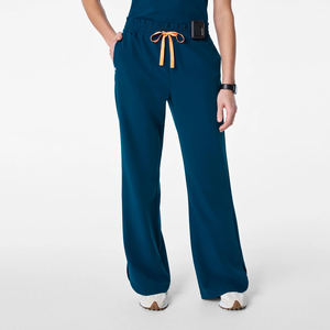 กางเกงสครับสีน้ำเงินขายส่งสำหรับผู้หญิง ทรงขากว้าง ยืดหยุ่น ระบายอากาศได้ดี เป็นมิตรกับสิ่งแวดล้อม ทรงหลวม สไตล์คาร์โก้ - Product Image 1