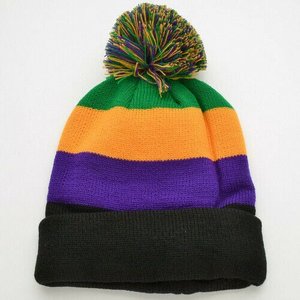 Bonnet tricoté à l'ordinateur unisexe pour adulte, modèle Razers Impex 5000, style Y2K, broderie de strass multicolores, 100% acrylique - Product Image 4