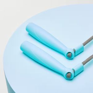 Corde à sauter légère et réglable en caoutchouc avec poignées turquoise pour entraînement de musculation à domicile, équipement de fitness unisexe - Product Image 3