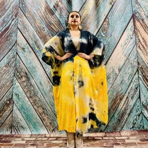 Robe de soirée moderne chaude détendue col en V profond faite à la main Tie Dye Trendy Summer Resort Wear Robe de soirée Boho Beach Kaftan Kimono Robe - Product Image 1
