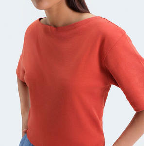 Camisetas de Mujer Lisas, Transpirables, Ligeras, Corte Regular, Color Rojo-Naranja, Cuello Redondo, Manga Corta, 100% Algodón, Venta al Por Mayor - Product Image 3