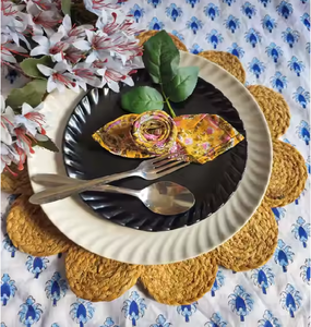 Serviettes de table en coton imprimées à la main en Inde, réutilisables, en tissu doux, pour les mariages, les fêtes, la salle à manger à domicile et la décoration de table d'hôtel - Product Image 1