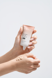 [CS global cosmetic] Crema BB Premium Blemish Glow Tone Up y Base de Maquillaje Triple Funcional Calming Foundation - Product Image 1