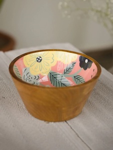 ชามเคลือบเงาอย่างสวยงาม พร้อมลายไม้ตกแต่ง สำหรับใช้บนโต๊ะอาหาร ตกแต่งบ้าน และเป็นของขวัญ - Product Image 4