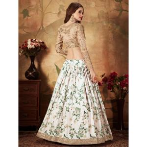 Lehenga Choli semi-cousu en soie organza à imprimé floral blanc cassé époustouflant de Sabyasachi, avec un chemisier, pour les occasions spéciales - Product Image 4