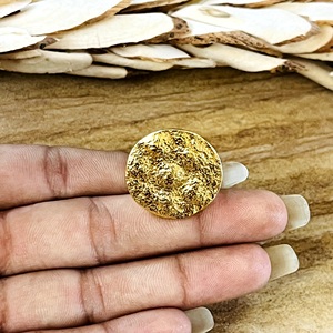 Anillos de Latón de Último Diseño, Estilo Bohemio, Texturizados, con Disco, Unisex, Chapados en Oro de 18k, Anillo Circular Martillado, Bisel de Alta Calidad - Product Image 2