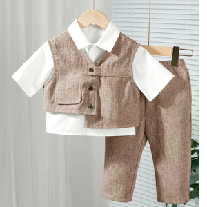 ชุดสูทเด็กผู้ชายแบบไม่สมมาตร 3 ชิ้น (เสื้อกั๊ก เสื้อเชิ้ต และกางเกง) - Product Image 1