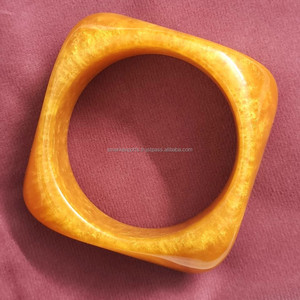 Bracelet manchette carré en résine polie fait main, élégant et tendance, motif ange 3D, pour femmes et jeunes filles - Product Image 2