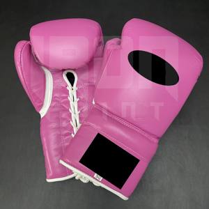 Guantes de Boxeo Rosas Personalizables de Primera Calidad con Agarre Ergonómico, Cuero Genuino de Vaca, Acolchado Grueso de 4 Capas, Cierre de Cordones Antideslizante y de Ajuste Rápido - Product Image 2
