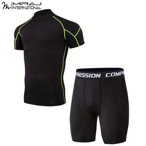 Ensemble de sous-vêtements de compression pour homme personnalisable, tissu extensible durable, t-shirt et short pour la salle de sport, la remise en forme et les sports de plein air - Product Image 2