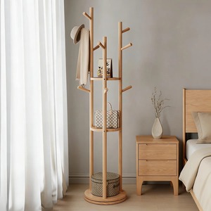 Perchero minimalista de pie con ganchos en forma de rama para almacenamiento en la entrada, diseño en madera - Product Image 4