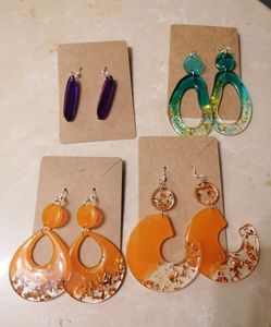 Boucles d'oreilles classiques en résine à clipser pour femme H a CRAFT – Forme personnalisée et tendance pour les fêtes - Product Image 3