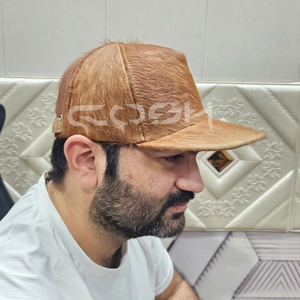 Fabricante de Gorras de Béisbol con Pelo de Vaca - Product Image 2