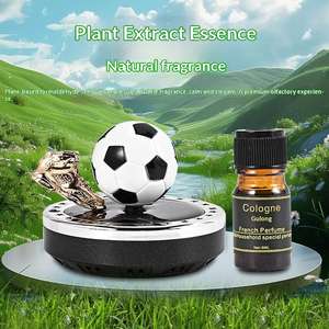 Décoration de voiture <span class=keywords><strong>Coupe</strong></span> <span class=keywords><strong>du</strong></span> <span class=keywords><strong>Monde</strong></span> de football : Crampons dorés, diffuseur solaire rotatif parfumé - Product Image 6