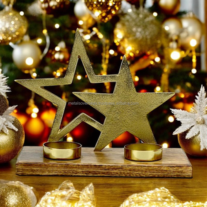 Décoration de table en métal vintage faite à la main, sculpture d'étoile à finition antique pour le bureau à domicile - Product Image 2