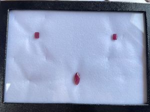 Ensemble pendentif et boucles d'oreilles en rubis libérien naturel 5,60 carats – Ensemble de pierres précieuses non montées, rubis rouge véritable en gros pour la fabrication de bijoux - Product Image 3