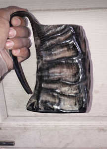 Wholesale Hand Finished Natural Viking Drinking Horn Beer <b>Mugs</b> Premium Quality Viking Drinking Horn <b>Mug</b> Viking Horn <b>Mug</b> - Product Image 3