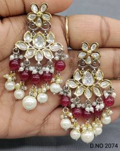 Boucles d'oreilles lustre Moissanite à la mode en forme de fleur en laiton Mehandi avec SKU 2074 C9 - Product Image 3