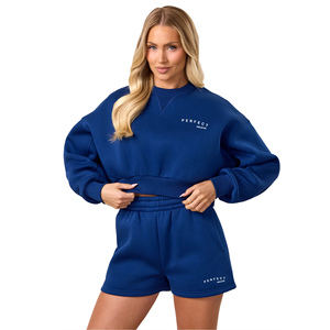 Conjunto de Sudadera y Pantalones Cortos para Mujer de Primera Calidad, Sudadera con Cuello Redondo, Conjunto de Pantalones Cortos, Conjuntos Deportivos Personalizables para Mujer - Product Image 2