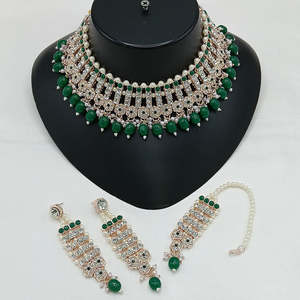 Conjunto de collar de gargantilla de piedra y cuentas austriacas chapadas en oro 10573969 joyería de moda para mujer - Product Image 1