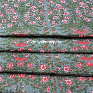 ผ้าฝ้ายทอแบบถักนิตติ้งลายดอกไม้สีเขียวชมพู  แบบกลับด้านได้  เป็นมิตรกับสิ่งแวดล้อม ระบายอากาศได้ดี น้ำหนักเบา เหมาะสำหรับเย็บผ้าห่ม - Product Image 3