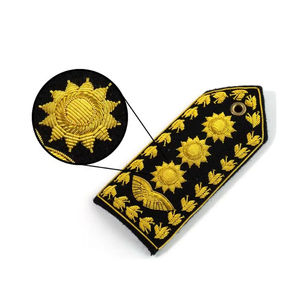 Epaulettes personalizadas con diseño de corte láser, cordones trenzados de 3 capas dorados, transpirables, OEM - Product Image 3