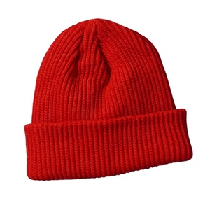 Gorro de invierno con parche de logotipo personalizado de alta calidad para hombres y mujeres, gorro tejido Y2K con etiqueta tejida para viajes - Product Image 1