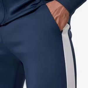 Ensemble de survêtement bleu marine à capuche pour homme, couleur unie, pantalon de survêtement long avec poches latérales, séchage rapide, tenue sportive pour l'automne - Product Image 3