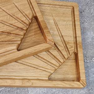 Planche à découper élégante en bois pour une préparation culinaire stylée - Product Image 2