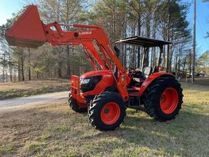 Tracteur agricole 4x4 multifonctionnel 85 CV Premium Rouge France 2024 avec chargeur frontal et transmission par engrenages, longue durée de vie, idéal pour l'agriculture - Product Image 4