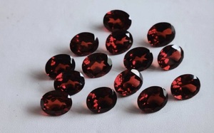 Granate natural/calidad AAA+/si es limpio/granate rojo de Mozambique, ovalado/facetado/12 x 16 mm - Product Image 2