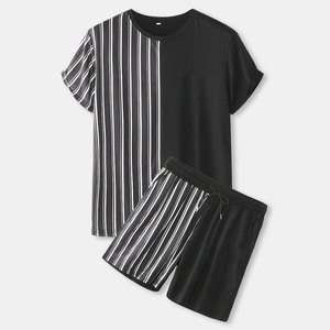 Ensemble T-shirt à manches courtes et short imprimé 100 % coton, antistatique, pour filles, idéal pour l'automne et l'été, collection 2026 très demandée - Product Image 1