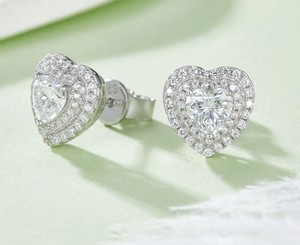 Elegantes Pendientes de Diamantes en Forma de Corazón, Cultivados en Laboratorio, Certificados por IGI, Color D E F, Claridad VVS VS, Oro, Oro Rosa, Oro Blanco, Plata - Product Image 2