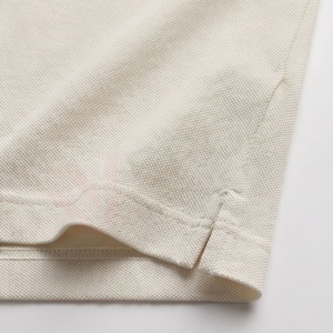 Polo en coton beige à manches courtes pour homme, coupe classique, tricot uni, design décontracté et respirant - Product Image 5