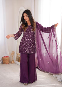 Ensemble Kurta en soie élégant et texturé avec broderie Zari ornée de sequins, pantalon Palazzo et dupatta assortis (PY 300) DC - Product Image 3