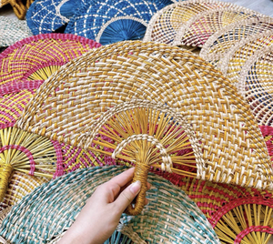 ตะกร้างานแต่งงาน งานฝีมือพื้นบ้านจากหญ้าทะเลเวียดนาม พัดมือทำจากวัสดุธรรมชาติ ใช้สำหรับคลายร้อน ตกแต่งบ้านสไตล์วินเทจ ของขวัญ 99 โกลด์ ดาต้า - Product Image 5