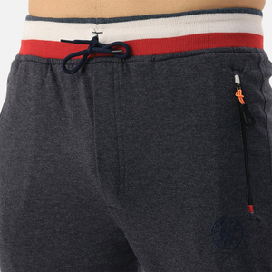 Ensemble de survêtement de sport personnalisé au design le plus récent, produit de qualité supérieure, disponible en différentes couleurs contrastées pour hommes. - Product Image 6