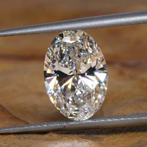 เพชรหลวมทรงรีขนาด 1-10 กะรัต ผลิตด้วยวิธี HPHT CVD  ความใส VVS สี D  ได้รับการรับรองจาก IGI  เจาะรูแล้ว สำหรับทำเครื่องประดับ ขายส่ง - Product Image 1