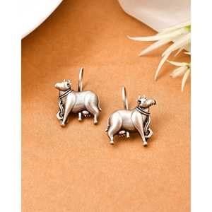 Pendientes Colgantes de Plata de Ley 925 de Moda Meera Jaipur Dhenu - Product Image 4