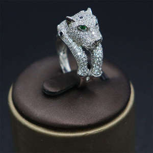 Anillo Unisex de Plata S925 con Diseño Clásico Vintage de Leopardo Exagerado y Morganita Certificada para Boda con Engaste Pavé - ¡Venta Caliente! - Product Image 3