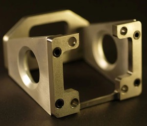 machined <b>mounting</b> bracket / housing <b>block</b> - Product Image 2