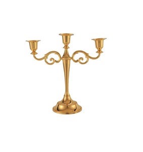 Candélabre en métal d'inspiration vintage, porte-bougie décoratif, centre de table pour mariages, fêtes, élégant accent d'intérieur. - Product Image 1