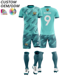 Maillot de football respirant 100 % polyester à séchage rapide, kit d'équipe, support OEM ODM pour les marques de vêtements de football en gros - Product Image 4