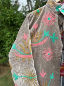 Chaqueta de Moda para Mujer, Premium, de Terciopelo Bordado, Transpirable, Ecológica, 100% Algodón, Tejida a Mano, con Manga Tres Cuartos | - Product Image 2
