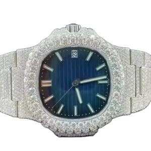 นาฬิกาสปอร์ตหรูหราสำหรับผู้ชาย ดีไซน์ฮิปฮอป ประดับด้วยโมอิสซาไนต์สี D เกรด VVS พร้อมสายหนังสีทองเหลือง หน้าปัดแบบเข็ม และกระจก - Product Image 1