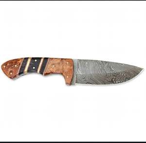 Couteau utilitaire robuste de plein air en acier damas de qualité supérieure, à lame large et pointe tombante, avec manche segmenté en bois de burl et cor. - Product Image 1