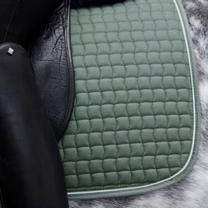 Almohadilla de montura ecuestre premium con degradado de color, forro polar de color sólido, almohadilla de montura ligera para caballo, almohadillas de montura ecuestres en venta - Product Image 2