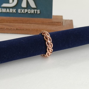 แหวนทองแดงแม่เหล็กบำบัดแบบปรับได้ งานฝีมือทำมือ ดีไซน์เครื่องประดับโบราณแบบดั้งเดิมผสมผสานความทันสมัย - Product Image 4