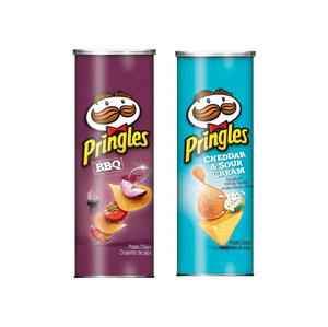 Pringles Hot Spicy Chips 165g, 12 Latas por Caja Expositora para Exhibición en Neveras de Tiendas de Conveniencia, Suministro al por Mayor - Product Image 3
